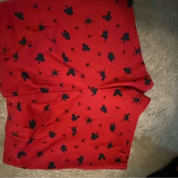 Plus size women’s 3x torrid Disney shorts red with black Mickey ears - Picture 6 of 14